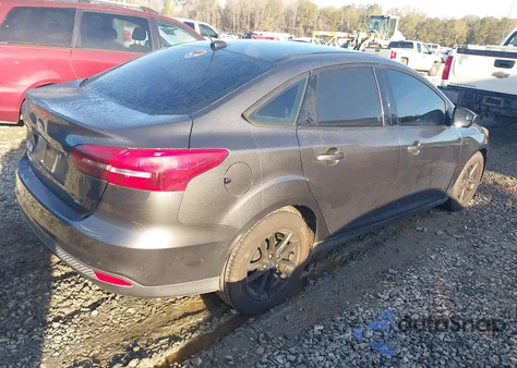 2018 Ford Focus Se z USA, uszkodzony, nr VIN 1FADP3F27JL279721